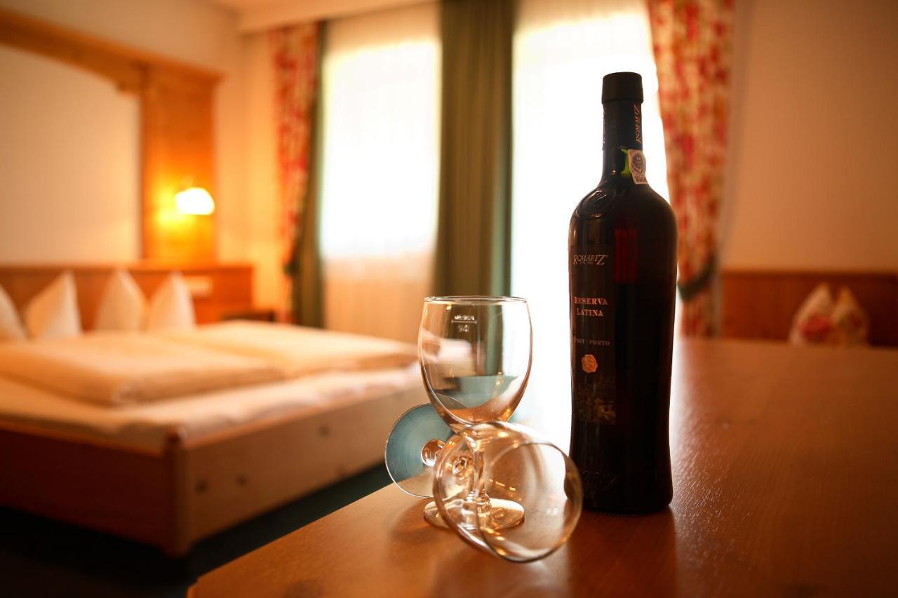 Ferienhof Lackner Ried im Zillertal Zimmer foto
